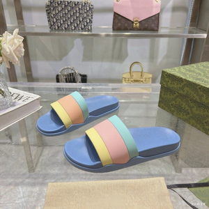 2025 Trending Luxury Designer Home <b>Slippers</b> Unisex High Quality Casual Sandals Wholesale Fashionable Luxury Home <b>Slippers</b> - Product Image 6