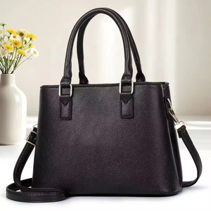Sac fourre-tout en cuir PU blanc avec bandoulière amovible, fermeture à rabat classique, sac à main pour femme pour un usage quotidien - Product Image 2