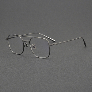 กรอบแว่นตาไทเทเนียมสีทองบางเฉียบ ดีไซน์ทันสมัย แบบเต็มกรอบ สองบริดจ์ ทรงสี่เหลี่ยมคู่ คุณภาพสูง แว่นสายตาสั่งตัดได้ - Product Image 6