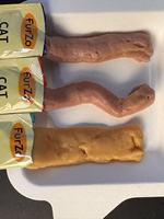 Nouveauté en gros : Friandises pour chats sans céréales en bâtonnets 15g, saveur poulet, citrouille et saumon, nourriture humide OEM pour animaux de compagnie, santé gastro-intestinale
