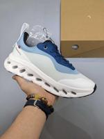 Baskets décontractées unies respirantes en cuir de vachette pour hommes et femmes, idéales pour la course en extérieur – Vente en gros directe usine de Putian