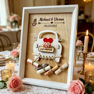 Porta Dinero para Boda - Marco de Fotos de Madera con Forma de Auto Grabado Personalizado, Regalo de Matrimonio para Novios - Product Image 1