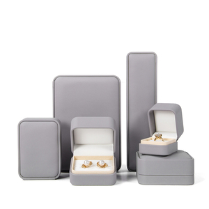 Boîte à <span class=keywords><strong>bijoux</strong></span> haut de gamme en similicuir PU de luxe avec couvercle pour collier et bagues - Product Image 4