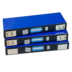 แบตเตอรี่ลิเธียมไอออนแบบแท่งปริซึมชนิด NMC ขนาด 3.7V 116Ah 120Ah ใหม่ สำหรับรถยนต์ไฟฟ้า ยี่ห้อ CATL - Product Image 3