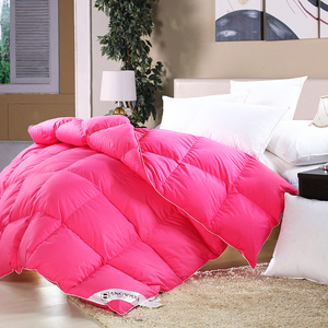 Belle edredons direto da fabrica Rouge Vif 60% <span class=keywords><strong>Duvet</strong></span> <span class=keywords><strong>de</strong></span> <span class=keywords><strong>canard</strong></span> Couette Couverture 100% Coton Tissu Respirant Couette - Product Image 1
