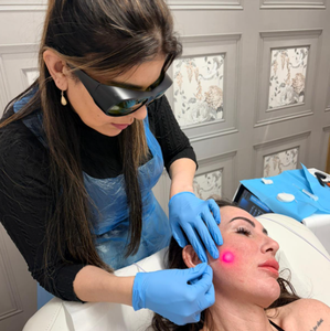 Láser Profesional DILA 2026 de Doble Longitud de Onda 980nm 1470nm para Erosión Cervical y Rejuvenecimiento Vaginal para Clínicas Ginecológicas - Product Image 3