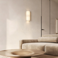 Applique murale en alabâtre naturel cannelé diagonal, lampe murale en fer cylindrique longue, éclairage haut/bas pour la décoration de villas, hôtels, escaliers et couloirs