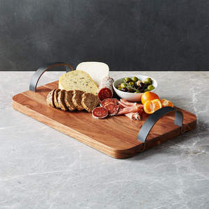 Planche <span class=keywords><strong>de</strong></span> service en bois d'acacia écologique haut <span class=keywords><strong>de</strong></span> gamme avec poignées en cuir gravées, <span class=keywords><strong>plateau</strong></span> à charcuterie et fromages pour les gourmets - Product Image 2