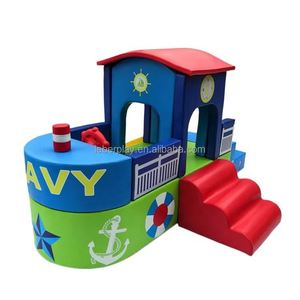 Équipement de jeu intérieur pour usage domestique, bateau pirate en mousse, structure d'escalade en bois et plastique avec piscine à balles pour centres de jeux pour enfants - Product Image 1