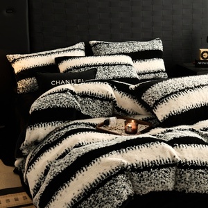 Juego de Ropa de Cama de Invierno de Cuatro Piezas, Lujoso y Cálido, con Sábanas de Franela y Forro Polar Coral, Funda de Edredón Resistente al Agua, Color Sólido - Product Image 1