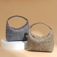 Sacs à main pour femmes de luxe haut de gamme, faits à la main, au design tissé, tendance, mats et petits