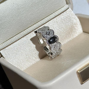 Anillo Abierto de Plata de Ley S925 con Incrustaciones de Piedras Doradas, Diseño Simple y Moderno, Estilo Medieval Vintage de Corte, Alas - Product Image 1