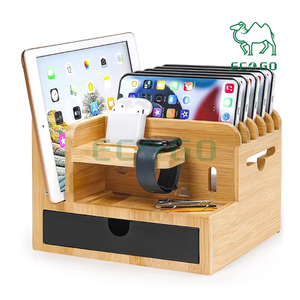 Support organisateur de support de station de charge en bambou avec tiroir à 5 fentes pour chargeurs de plusieurs appareils - Product Image 1