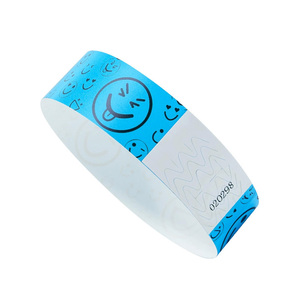 Cinturino da polso luminoso fluorescente per bambini stampa evento promozionale in plastica per divertimento in vinile con Logo monouso personalizzato braccialetto da concerto - Product Image 4
