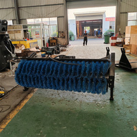 Balayeuse rotative hydraulique 12T pour excavatrice, brosse mixte, nettoyeur de routes pour balayage des débris de construction