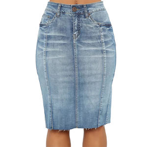 Gonne corte in <span class=keywords><strong>Denim</strong></span> con bordo grezzo Casual Sexy da donna a vita alta gonna di jeans a matita all'ingrosso - Product Image 2