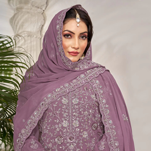 Ensemble en soie glamour complet et lourd Robe pakistanaise de luxe Embellissement de travail Sikwans complexe Pantalon de fête de mariage Lourdement - Product Image 1