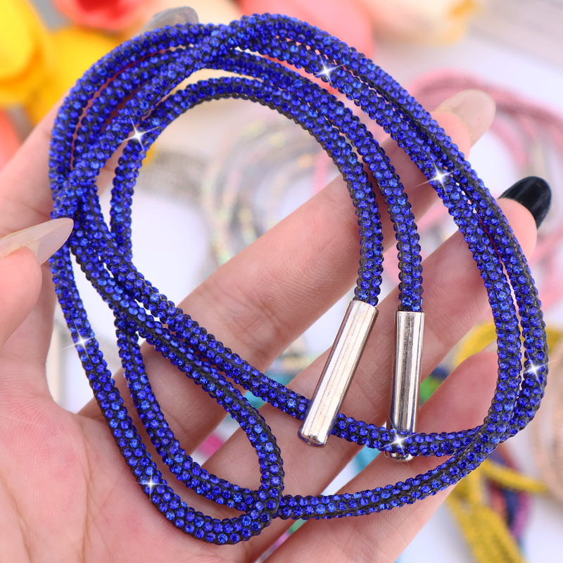 Azul oscuro
