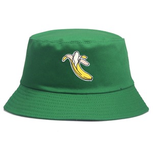 Chapeau seau classique à broderie <span class=keywords><strong>banane</strong></span> <span class=keywords><strong>avec</strong></span> logo personnalisé Chapeau <span class=keywords><strong>Bob</strong></span> en coton pour fête de pêche Voyage décontracté Utilisation quotidienne Motif de fruits - Product Image 2