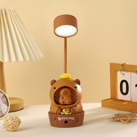 Lampe de nuit multifonctionnelle USB en forme de capybara de dessin animé, taille-crayon d'apprentissage 360 °   Lampe de bureau réglable pour enfants, cadeau idéal