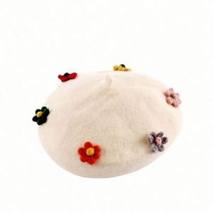 Boina Cálida de Otoño e Invierno con Flor y Diseño de Calabaza, Estilo Británico, para Mujer - Product Image 3