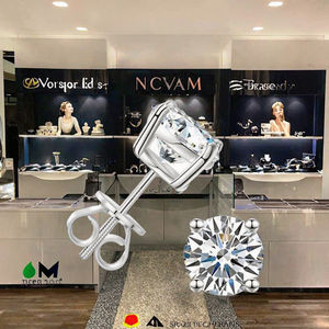 ต่างหูแบบติดหูทรงดอกไม้ สไตล์โรแมนติก ทำจากเงินแท้ 925 ประดับเพชรโมอิสซาไนต์ทรงบริลเลียนต์ ได้รับการรับรองจาก GRA ขนาด 5 มม. 6.5 มม. 8 มม. ขายส่ง - Product Image 3