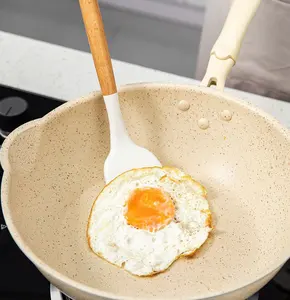 כלי בישול סיליקון חתיכה אחת עמיד בחום סט בישול נון-סטיק עם ידית עץ מרית טרנר מלקחיים כפית
