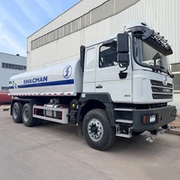 Camion-citerne à eau Shacman F3000 à 10 roues avec système de pulvérisation haute pression pour l'arrosage