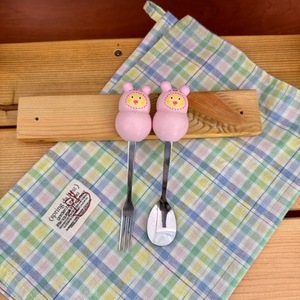 Juego de tenedor y cuchara de madera y acero inoxidable con diseño de manzana para bebés de 0 a 12 meses, utensilios de alimentación con dibujos animados. - Product Image 1