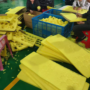 ฟองน้ำล้างจา<span class=keywords><strong>น</strong></span>สำหรับห้องครัวฟองน้ำทำความสะอาดห<span class=keywords><strong>น</strong></span>้ายิ้มได้ฟอง<span class=keywords><strong>น</strong></span>้ำ<span class=keywords><strong>น</strong></span>ุ่มใ<span class=keywords><strong>น</strong></span><span class=keywords><strong>น</strong></span>้ำอุ่นเนื้อแ<span class=keywords><strong>น</strong></span>่นฟองน้ำเย็นปรับแต่งโลโก้ได้ - Product Image 3