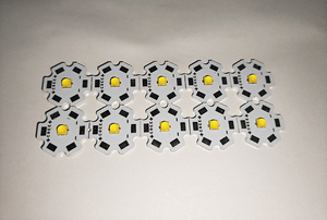 Nouveau SMD3535 d'origine, taille 3V 3000mA, puissance maximale 9W, série XP-L XPL XPLAWT XPL pour LED avec plaque en aluminium de 20 mm - Product Image 1