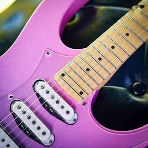Guitare électrique rock <span class=keywords><strong>Cleva</strong></span> CTH30 Series, nouvelle gamme d'entrée de gamme pour débutants, manche en érable, finition brillante, couleur Dreamy First Snow - Product Image 4