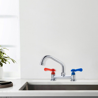 Robinet de cuisine commercial au design moderne avec double poignée en plastique Tuyau de 8 pouces en laiton Robinet d'évier à montage sur pont Robinets de lavabo