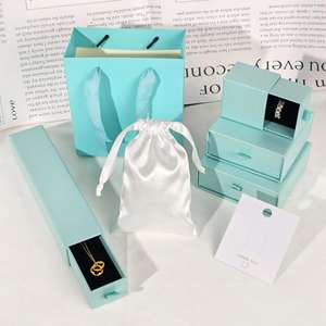 Sac en papier personnalisé avec poignée, impression de grain de marbre sur le papier avec des mots en feuille d'or, OEM/ODM acceptable - Product Image 2