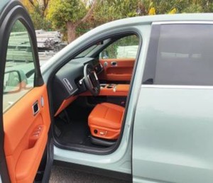 Commandes personnalisées acceptées Li Auto L6 Pro 2025 Hybride, SUV familial, version Left Light, choix économique, spacieux 5 places, double moteur, AWD, d'occasion, faible kilométrage - Product Image 5