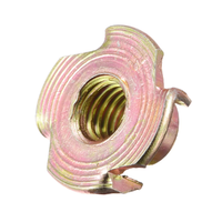 Tuerca en T DIN1624 de 4 Puntas M4 M6, Tuerca de Inserción de Cuatro Garras de Acero Galvanizado con Recubrimiento de Zinc, Clase 4.8, para Muebles y Carpintería