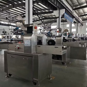 Machine <span class=keywords><strong>d</strong></span>'emballage de type oreiller à écran tactile intelligent avec <span class=keywords><strong>correction</strong></span> automatique du film, machine <span class=keywords><strong>d</strong></span>'emballage flow-pack multifonctionnelle - Product Image 3