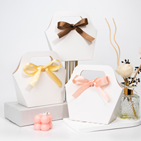 Boîte cadeau en papier de luxe en forme de sac à main avec poignée et nœud en ruban, boîte fourre-tout personnalisée avec logo pour emballage de bijoux, bonbons, boutique