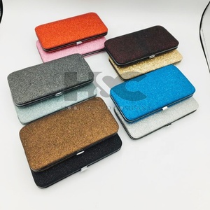 Étui à pince à cils magnétique Glamour et scintillant, outil de beauté carré, logo personnalisé, extension de cils en vison durable en acier inoxydable - Product Image 1