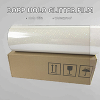 Rouleau de film BOPP de qualité alimentaire écologique, résistant à l'humidité, paillettes holographiques, cristal doux laminé à froid avec surface brillante