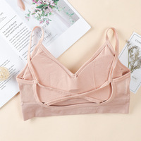 Fabricant de soutiens-gorge de beauté sans couture en gros 95% nylon 5% spandex sans fil dos croisé avec décoration en dentelle Logo personnalisé sur bonnet