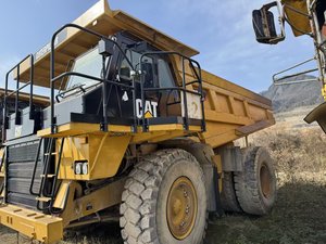รถดัมพ์มือสอง CAT 773E สำหรับงานเหมือง แบบมีข้อต่อ ขับเคลื่อนด้วยดีเซล 4x2 ความจุมากกว่า 50 ตัน กำลัง 501 กิโลวัตต์ มาตรฐานไอเสียยูโร 2 เกียร์อัตโนมัติ พร้อมระบบปรับอากาศ บริการนอกสถานที่ ขายแล้ว - Product Image 4