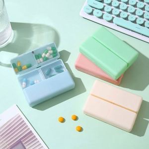 Organizador de Pastillas Portátil Plegable de Plástico con 8 Compartimentos, Caja de Medicamentos de PP para una Gestión Eficiente, Disponible en Stock por 7 Días - Product Image 1