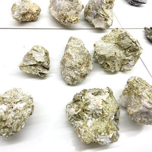 All'ingrosso naturale giallo grezzo <span class=keywords><strong>Lepidolite</strong></span> cristallo <span class=keywords><strong>pietra</strong></span> di rocca esemplare di <span class=keywords><strong>pietra</strong></span> d'oro mica - Product Image 6