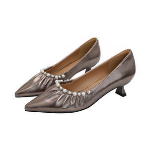Escarpins à bout pointu et talons fins avec perles, nouvelle collection printemps-automne 2026, en cuir souple français plissé, coupe basse - Product Image 3