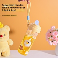Gobelet à glace en plastique nouveau design, grande capacité, portable, avec poignée, bouteille pour enfants, mignon, avec paille, sans BPA, vente en gros