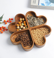Japanse walnoot hartvormige klassieke design serveerschaal voor feestjes, gedroogd fruit, pinda's, zonnebloempitten, creatief stapelbaar.