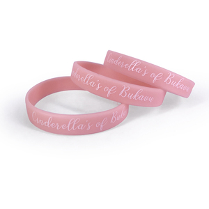 Llavero de Silicona con Logotipo Personalizado, Diseño Folclórico, Impermeable, en Relieve, Pulsera de Silicona Multifuncional Promocional de 1/2'' - Product Image 5