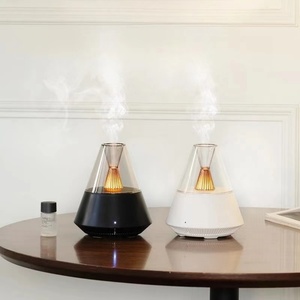 Diffuseur d'huiles essentielles à commande à distance avec logo personnalisé, humidificateur ultrasonique, design de diffuseur de lumière de bougie pour la maison - Product Image 2