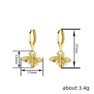 Colgante de Abeja Dorada, Chapado en Oro Amarillo, Estilo Clásico, Uso Diario, Joyería Unisex - Product Image 5